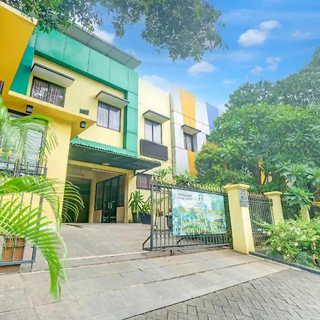 Hotel O Tebet Near Tebet Station Formerly Sabda Guest House